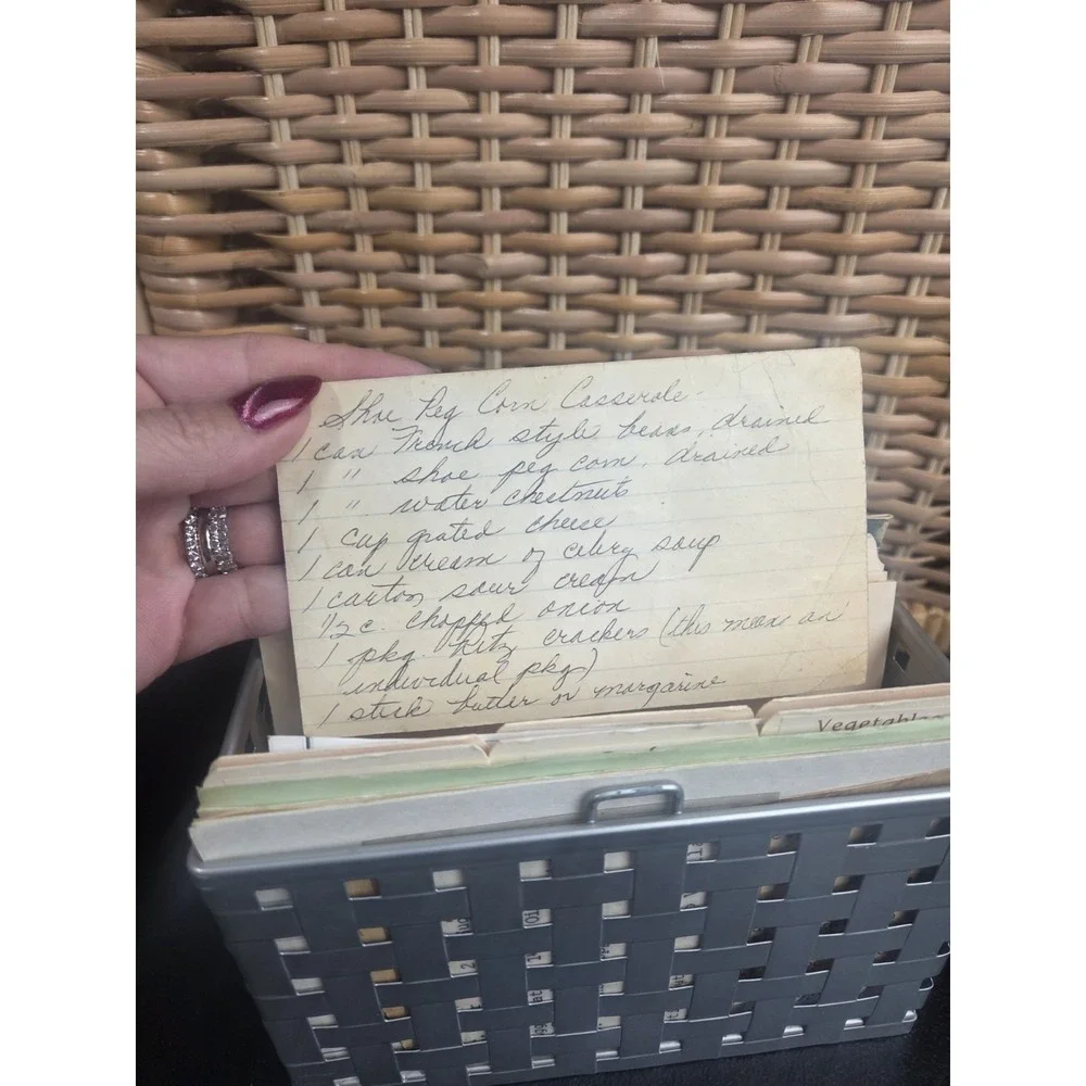 Recipe Box Estate Found Hand Written And Blank Cards Texas North Carolina